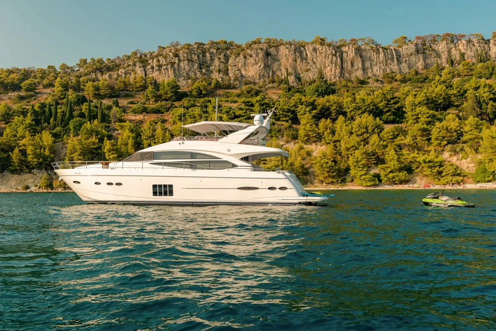 Luxury Princess 72 yacht